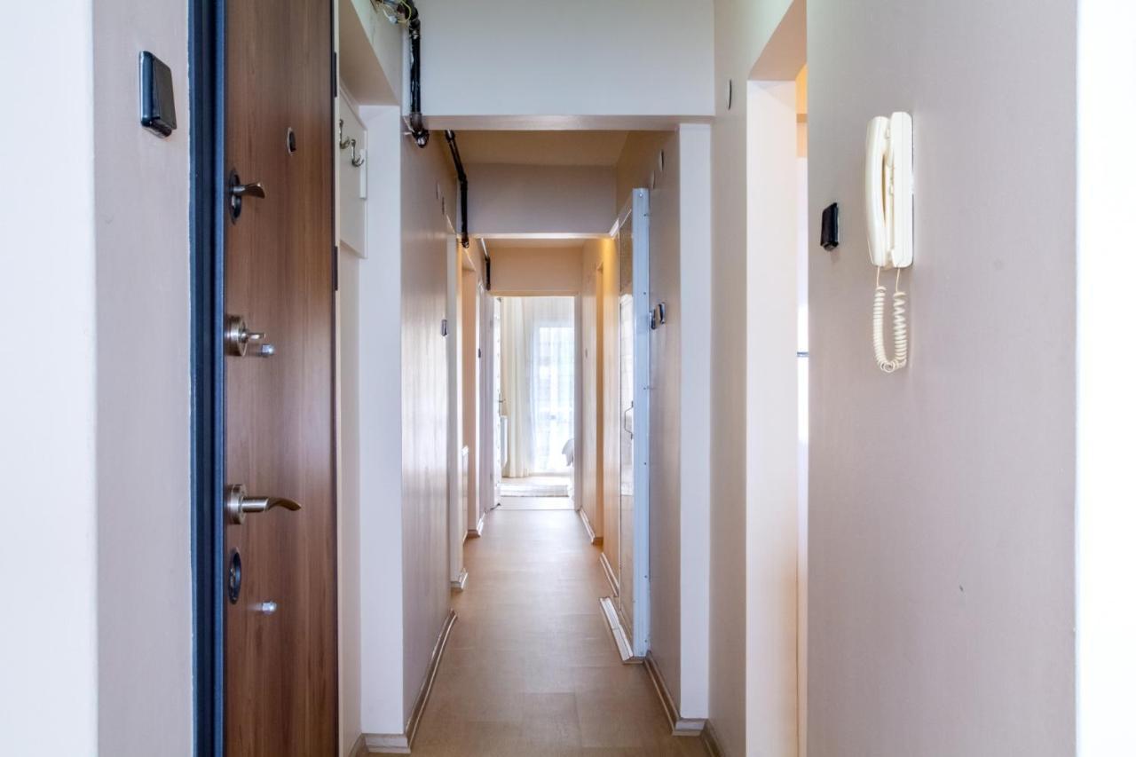 Furnished Stylish Sea View Flat In Konak Apartment